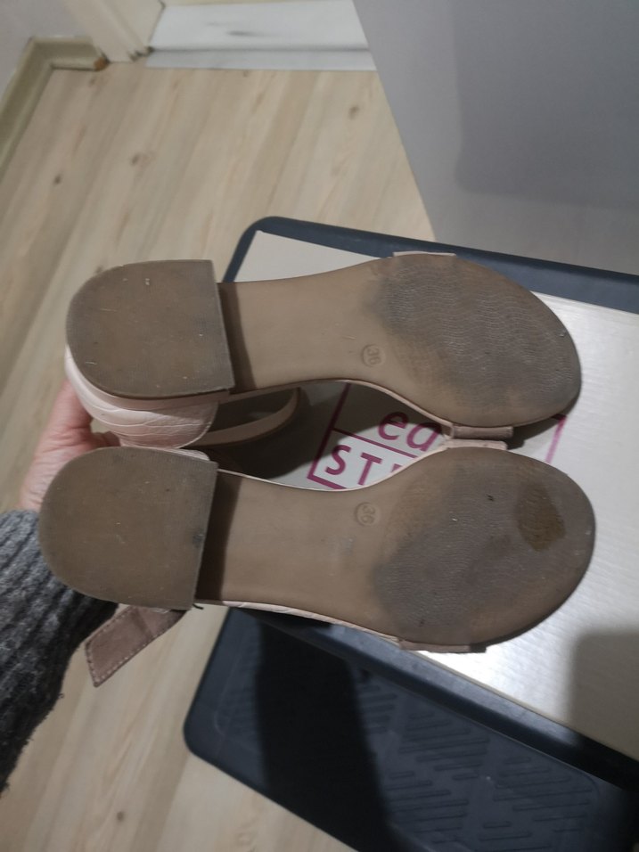 Pudra Süet Tokalı Düz Kadın Sandalet - Görsel 5