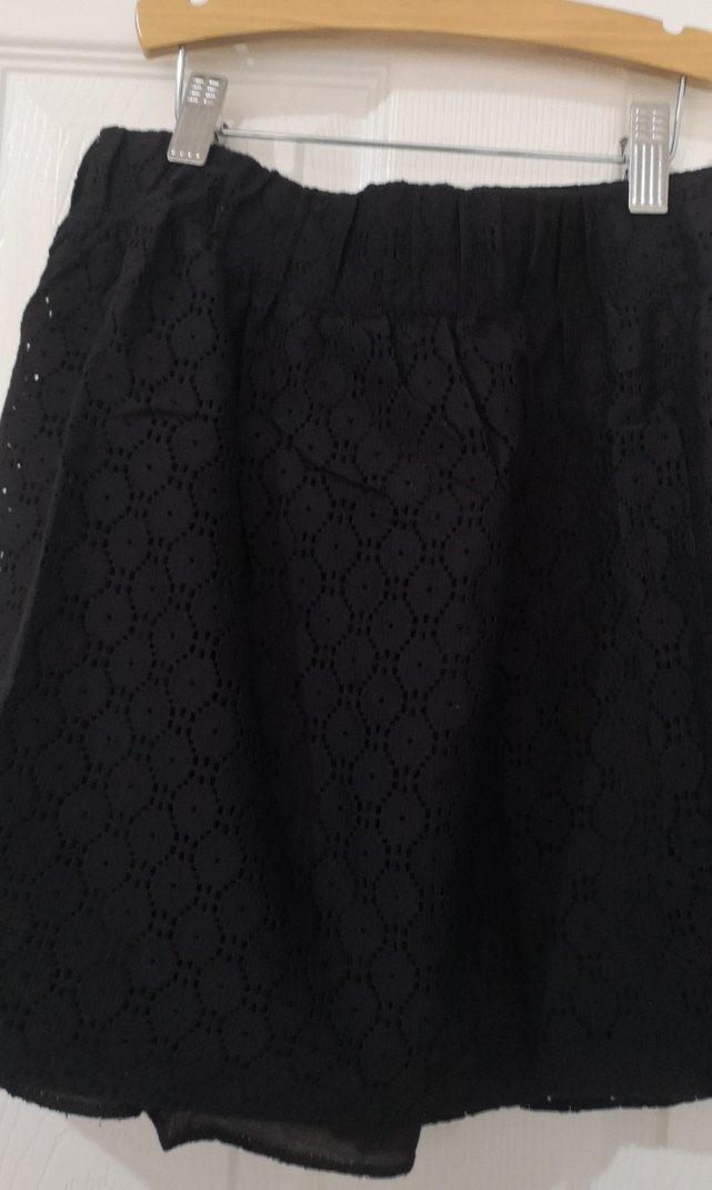 Dantel Detaylı Siyah Mini Etek - Görsel 4