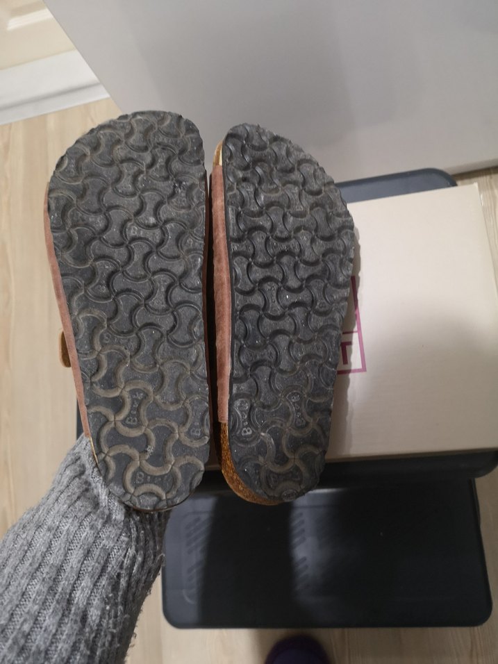 Kahverengi Süet Kadın Terlik - Görsel 4