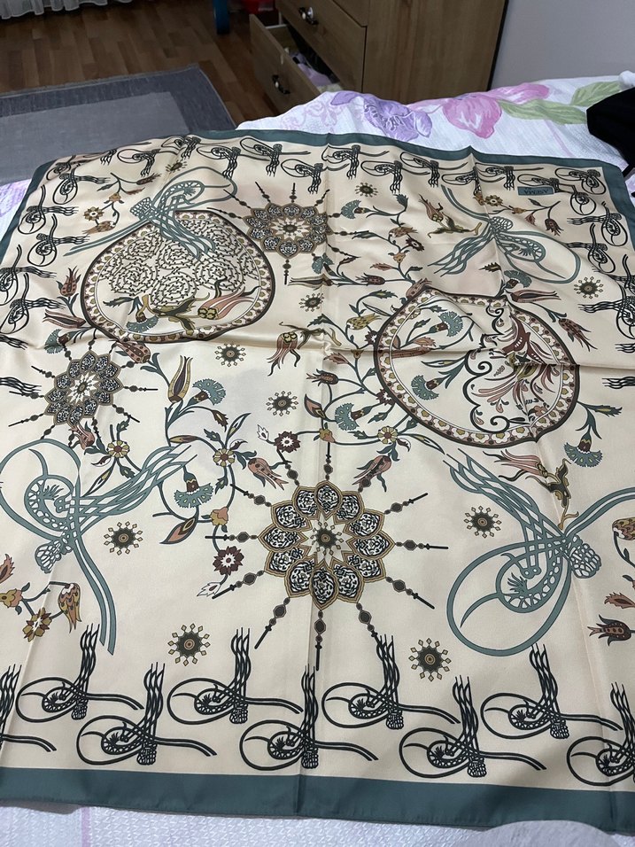 Parlak Çok Renkli Kadın Fular - Görsel 4