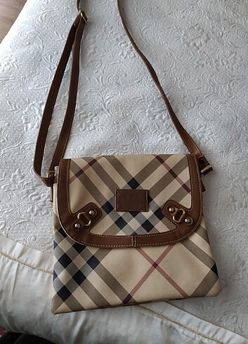 Guess #çanta #burbery 