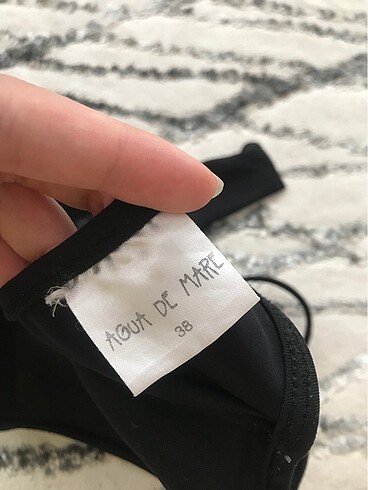 m Beden Bikini üstü