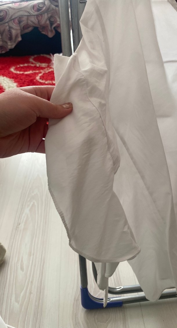 Beyaz V Yaka Keten Kadın Mini Gömlek - Görsel 2