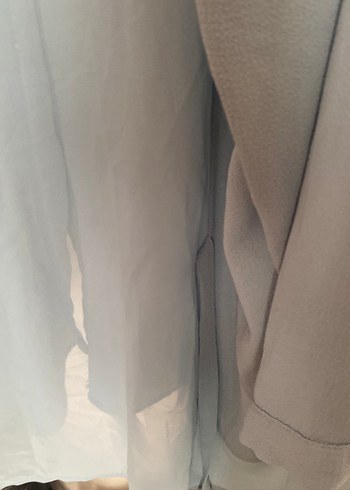 V Yaka Düğmeli Mavi Keten Gömlek - Görsel 4