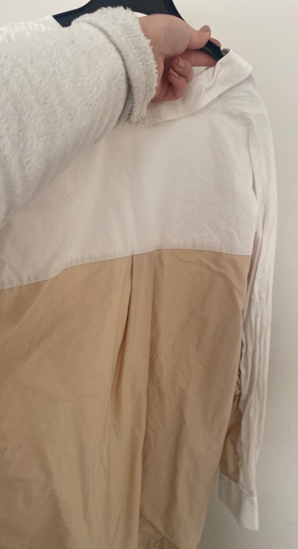 Bej Pamuklu Düğmeli Uzun Kollu Gömlek - Görsel 2