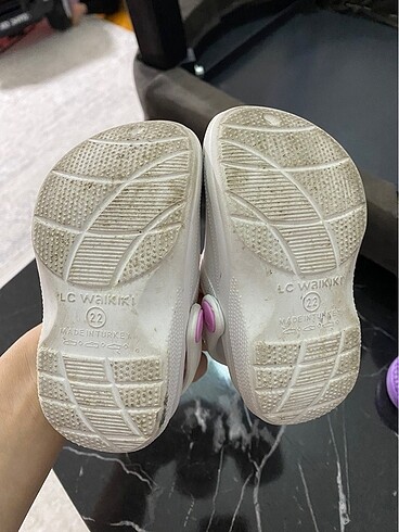 22 Beden Beyaz Crocs