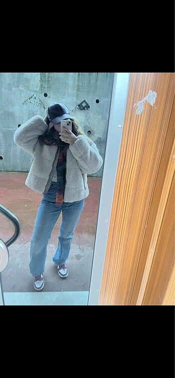 m Beden beyaz Renk Bershka peluş mont