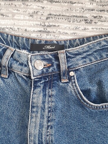 Mavi Jeans Az giyilmış sort