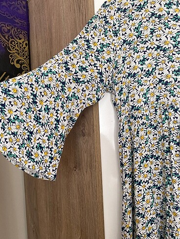 40 Beden çeşitli Renk Papatyalı uzun elbise