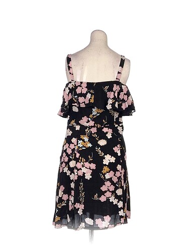 s Beden PreLoved Günlük Elbise %70 İndirimli.