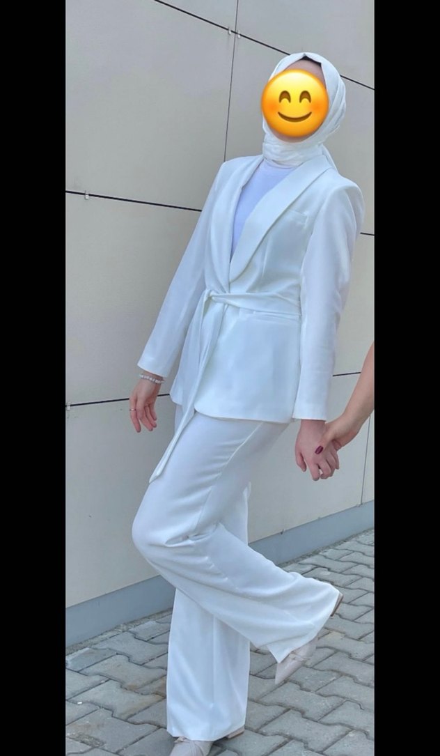 Beyaz Kemerli Ceketli Takım - Görsel 3