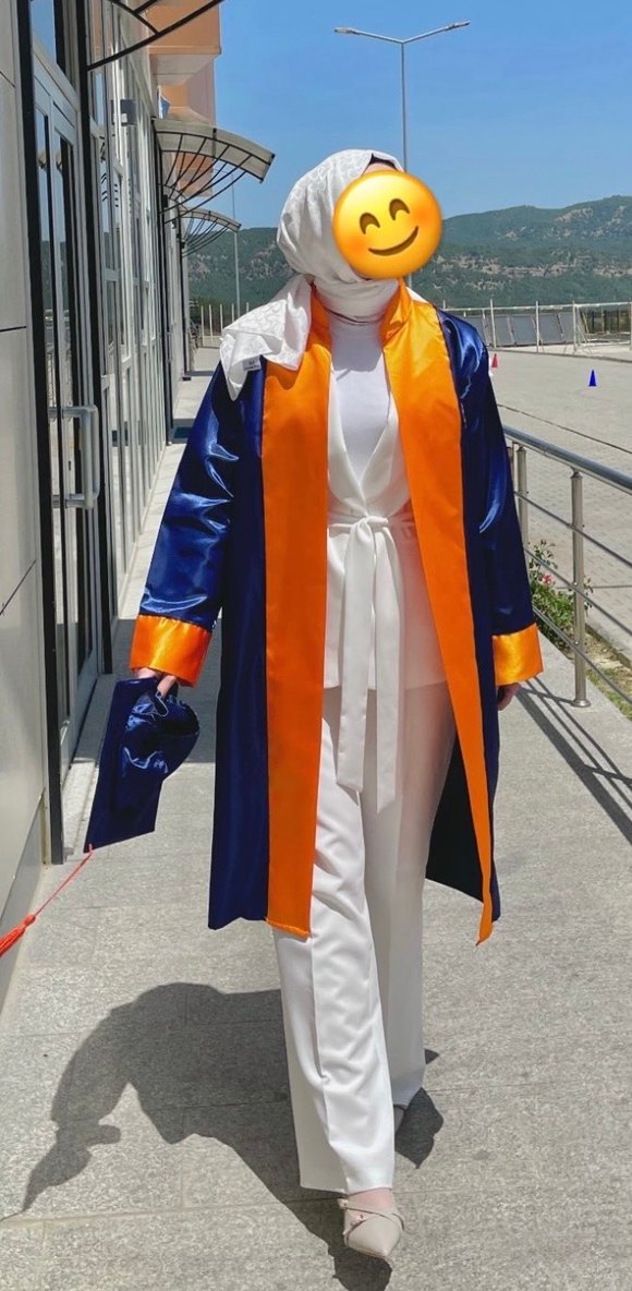 Beyaz Kemerli Ceketli Takım - Görsel 4