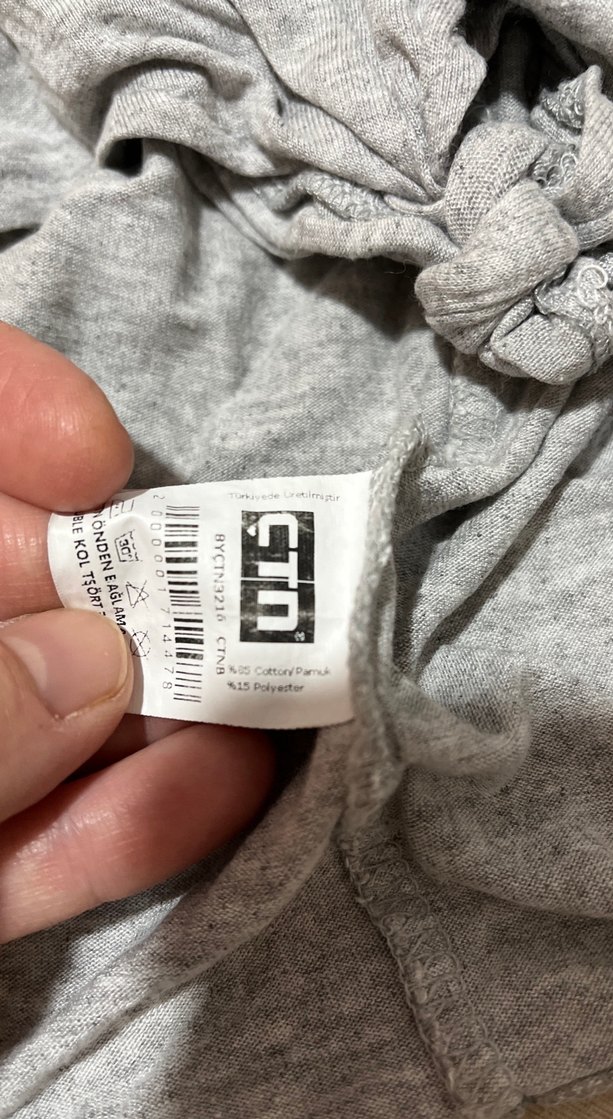 Gri Kısa Kollu Bağlamalı Crop Top - Görsel 5