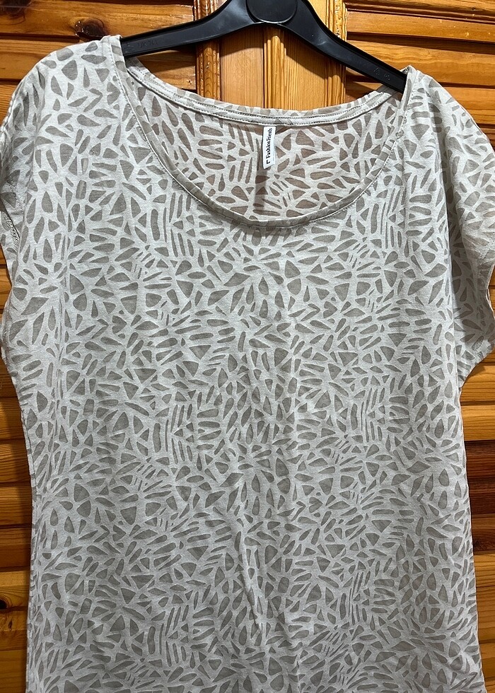 Yazlık kadın tshirt - Görsel 2