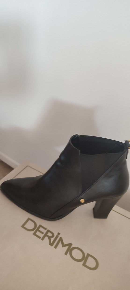 Derimod Siyah Deri Tokalı Kadın Ofis Botu - Görsel 5