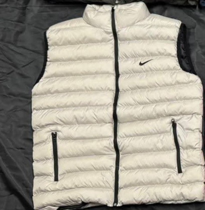 Nike Bej Şişme Yelek - Görsel 4