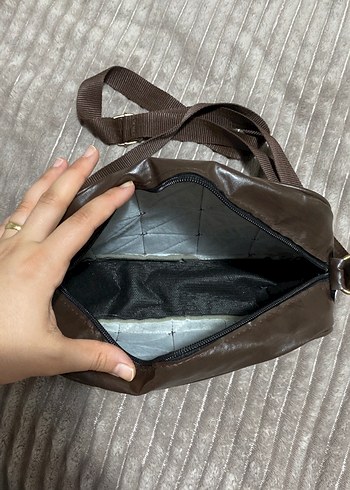 Kahverengi Deri Kemerli Kadın Çanta - Görsel 4