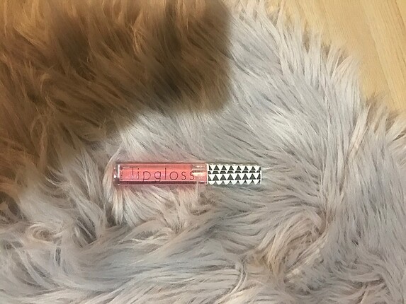 H&M lipgloss