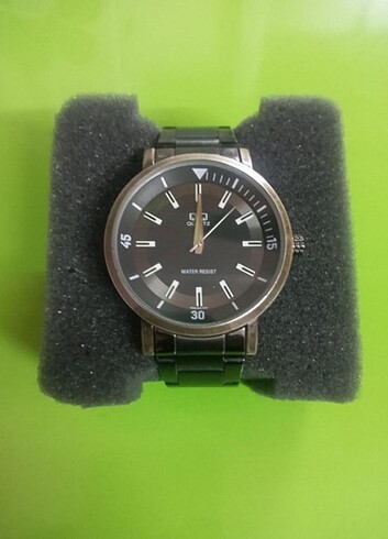 Q&Q QUARTZ UNİSEX KOL SAATİ Q892j402y