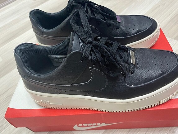 Nike Air Force 1 Sage Low