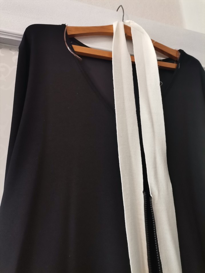 Uzun Siyah Beyaz Kadın Elbise (abiye) 52 beden - Görsel 4