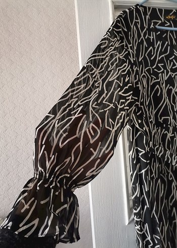 Siyah Beyaz Zebra Desenli Şifon Uzun Elbise 52 beden.. - Görsel 4