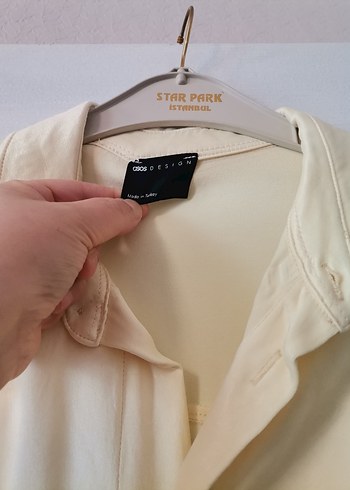 Sarı Düğmeli Kadın Saten Gömlek.. - Görsel 2