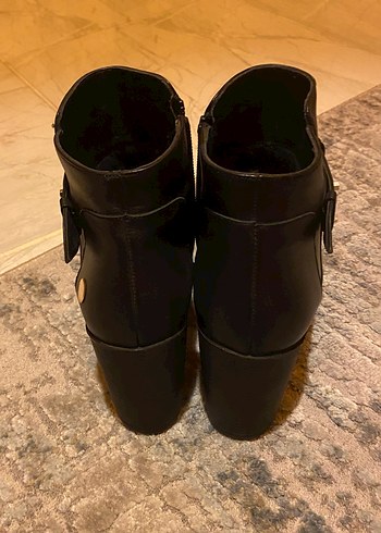 Orjinal mammamia Kemer Detaylı Kadın Deri Topuklu Bot - Görsel 7