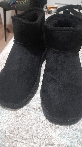 Ugg siyah 37 numara