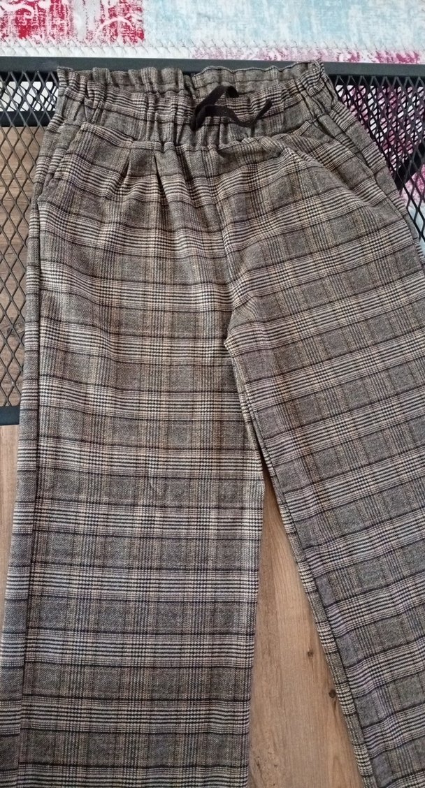 Kadın Gri Pilili Midi Kumaş Pantolon - Görsel 2