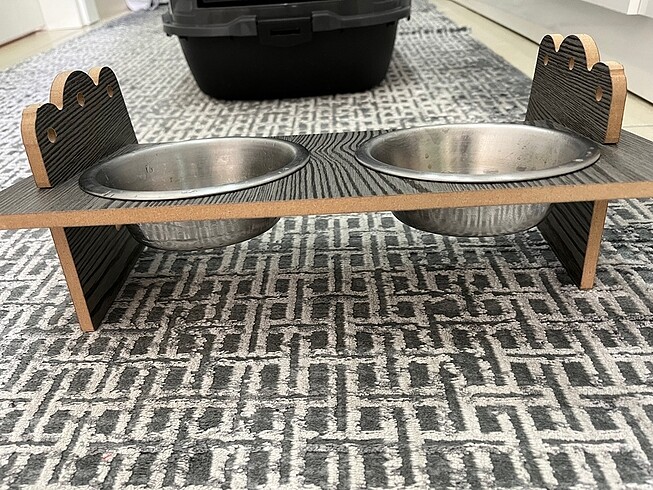 Kedi mama kabı