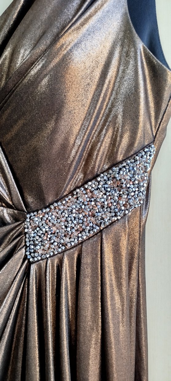 Kahverengi Parlak Taş Detaylı Drapeli Uzun Abiye Elbise - Görsel 4