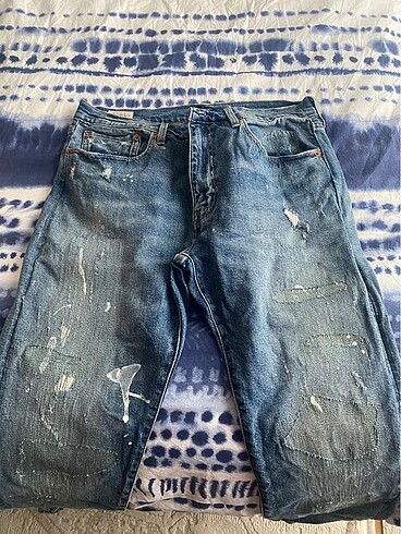 34 Beden mavi Renk Levi?s Jean