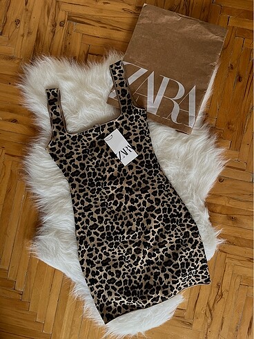 zara leopar elbise