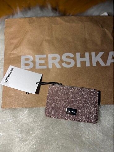 bershka simli kartlık