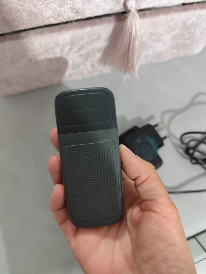 Nokia Gri Beyaz Mini Telefon - Görsel 3