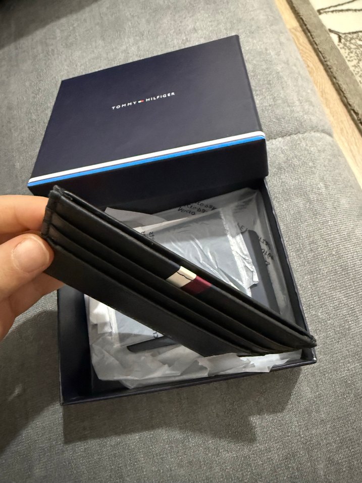 Tommy Hilfiger Deri Kartlık Orijinal Sıfır Kutulu - Görsel 5