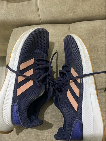 38 Beden Adidas koşu ayakkabısı