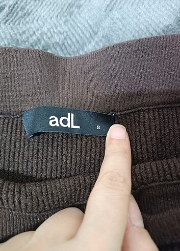 Adil Işık Midi etek