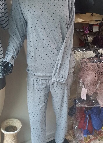 xl Beden çeşitli Renk Pijama takımı 