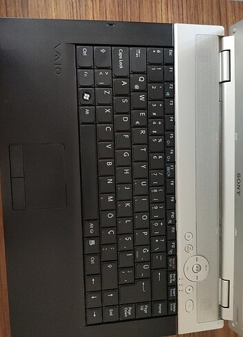 Beden Renk Sony vaio vgn-f31m 2007 çalışıyor