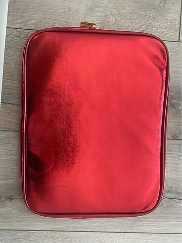 Kırmızı laptop/ iPad çantası