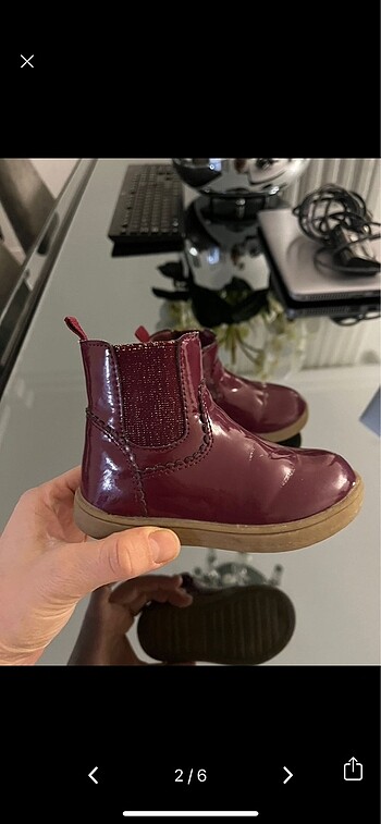 Kız çocuk bot 23 numara deri
