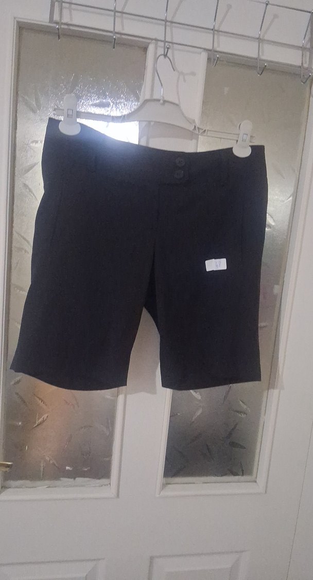 Kadın Siyah Mini Kemerli Bermuda Şort - Görsel 4