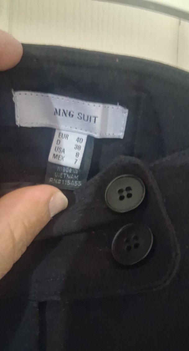 Kadın Siyah Mini Kemerli Bermuda Şort - Görsel 5