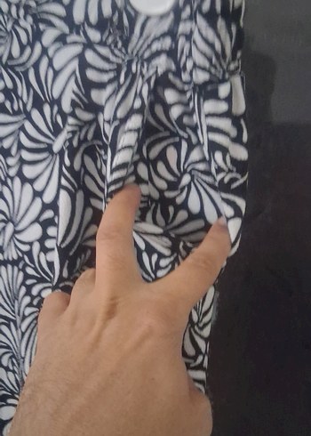 Kadın Gri Beyaz Piliseli Midi Kumaş pijama - Görsel 3