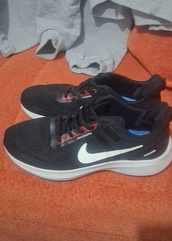 Siyah Bağcıklı Erkek Koşu ve Antrenman Ayakkabısı - Görsel 4