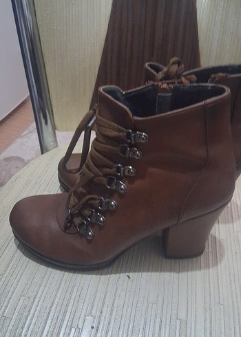 Kahverengi Deri Kadın Dolgu Topuk Biker Bot - Görsel 4