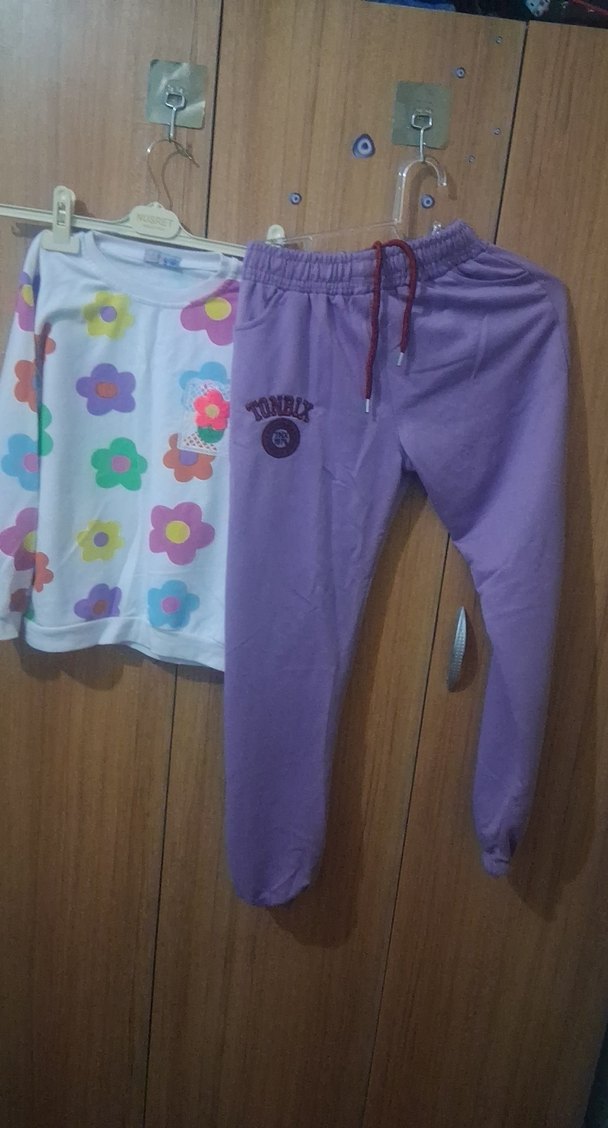 Kız Çocuk Mor Eşofman Takımı Çiçek Desenli - Görsel 3