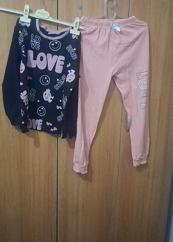 Kızlar için Pembe Baskılı Pamuklu Eşofman Takımı - Görsel 2